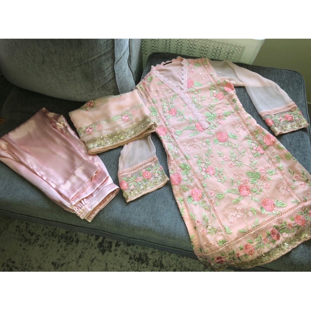 Agha Noor 3 Pieces Suit